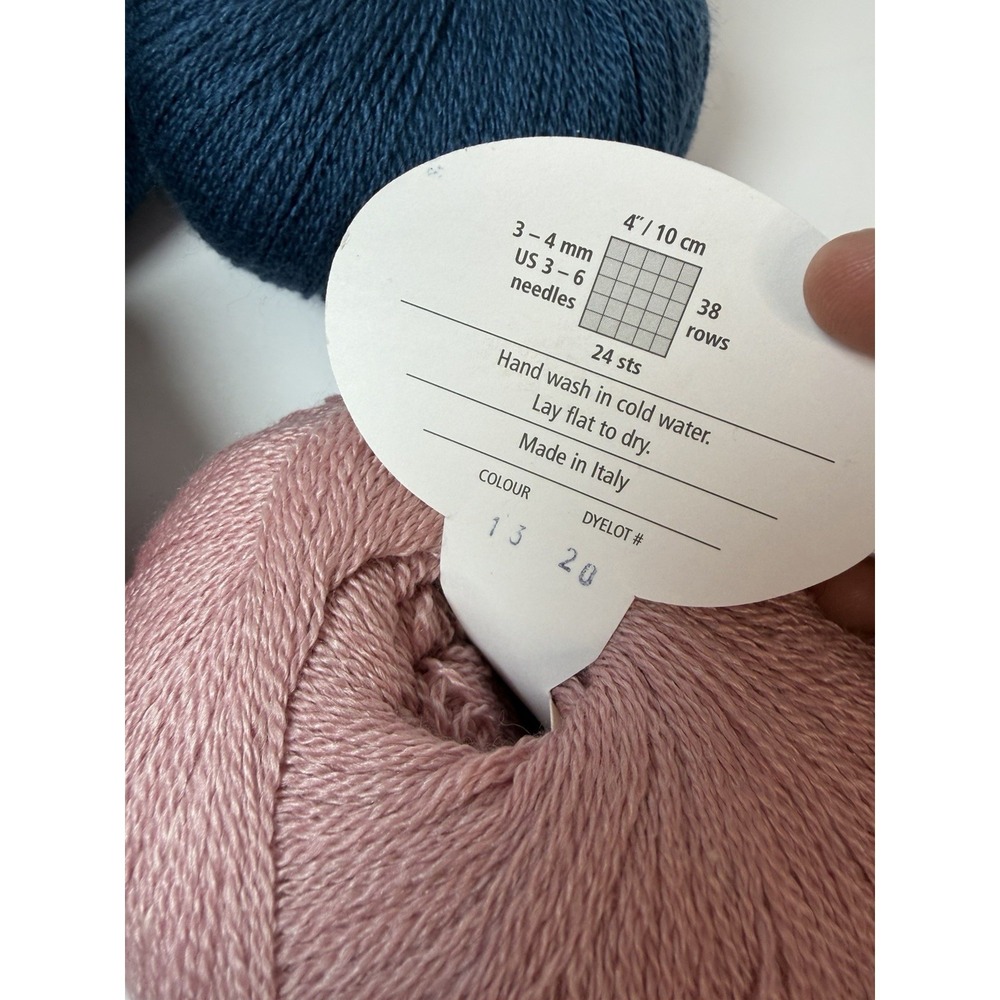 Fiddlesticks Knitting Exquisite Mulberry Silk Merino Yarn LOT 4 Balls Laceweight - Picture 4 of 6